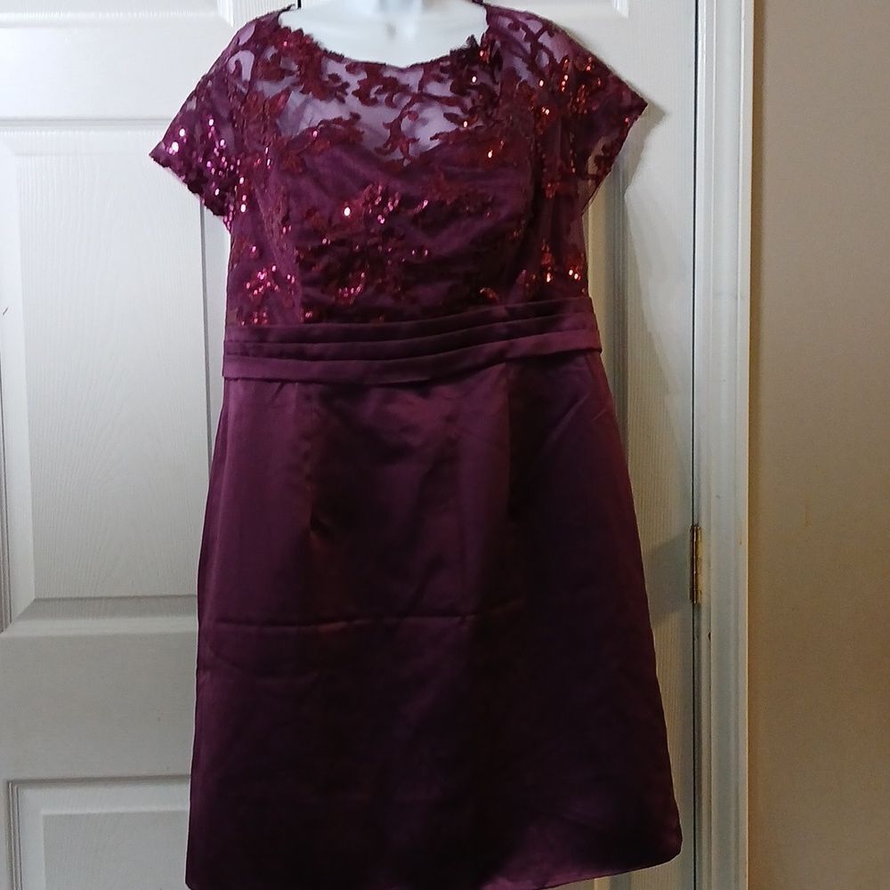 Deep Purple  no brand formal wedding party midi dress with sequins Sz 18 NWOT